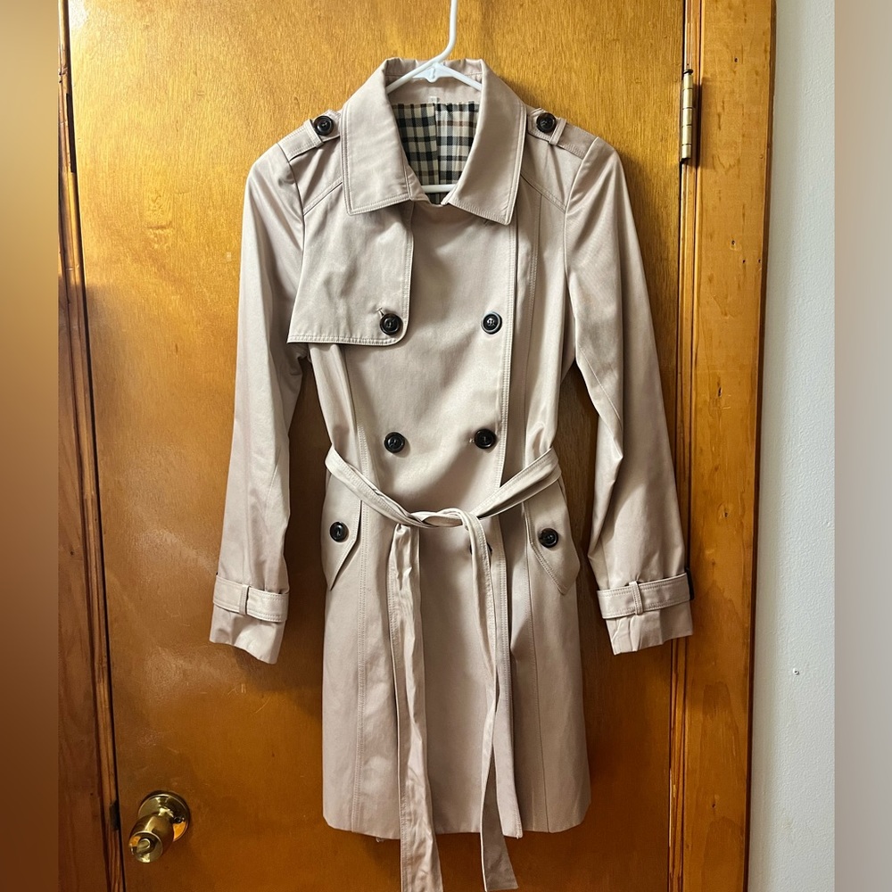 Korean Tan Beige Trenchcoat Size 66 Small medium